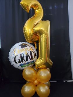 Graduation Balloon Display 