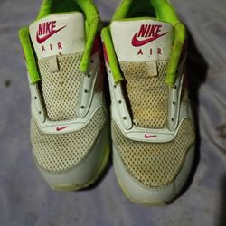 Nike Air Max size 9