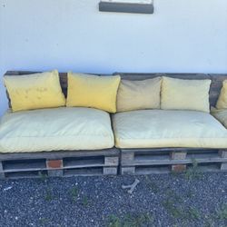 Pallet Couch