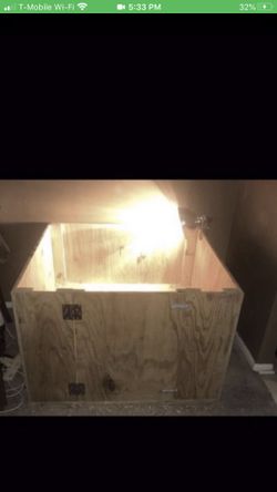 Whelping box very heavy duty will not break will last a long time