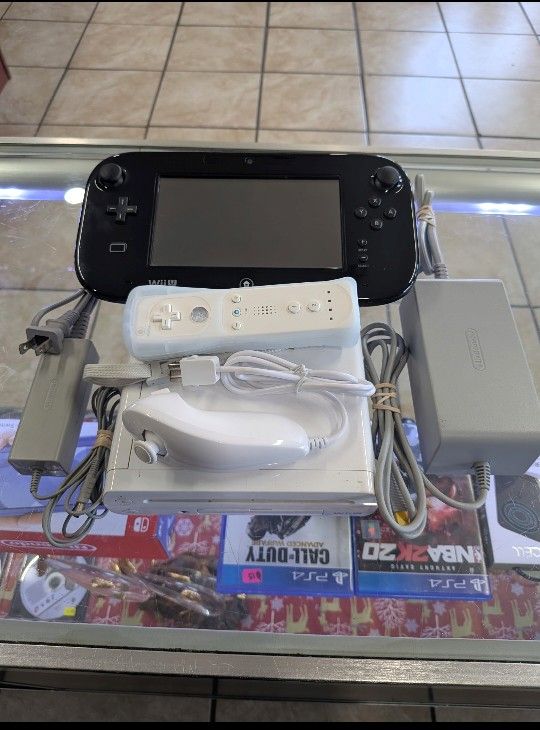 Nintendo Wii U W/Games