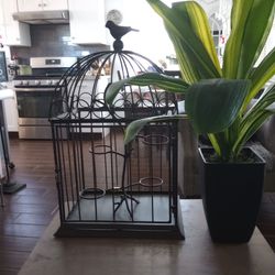 Selling Heavy Metal Bird Cage,Pout Candles In 