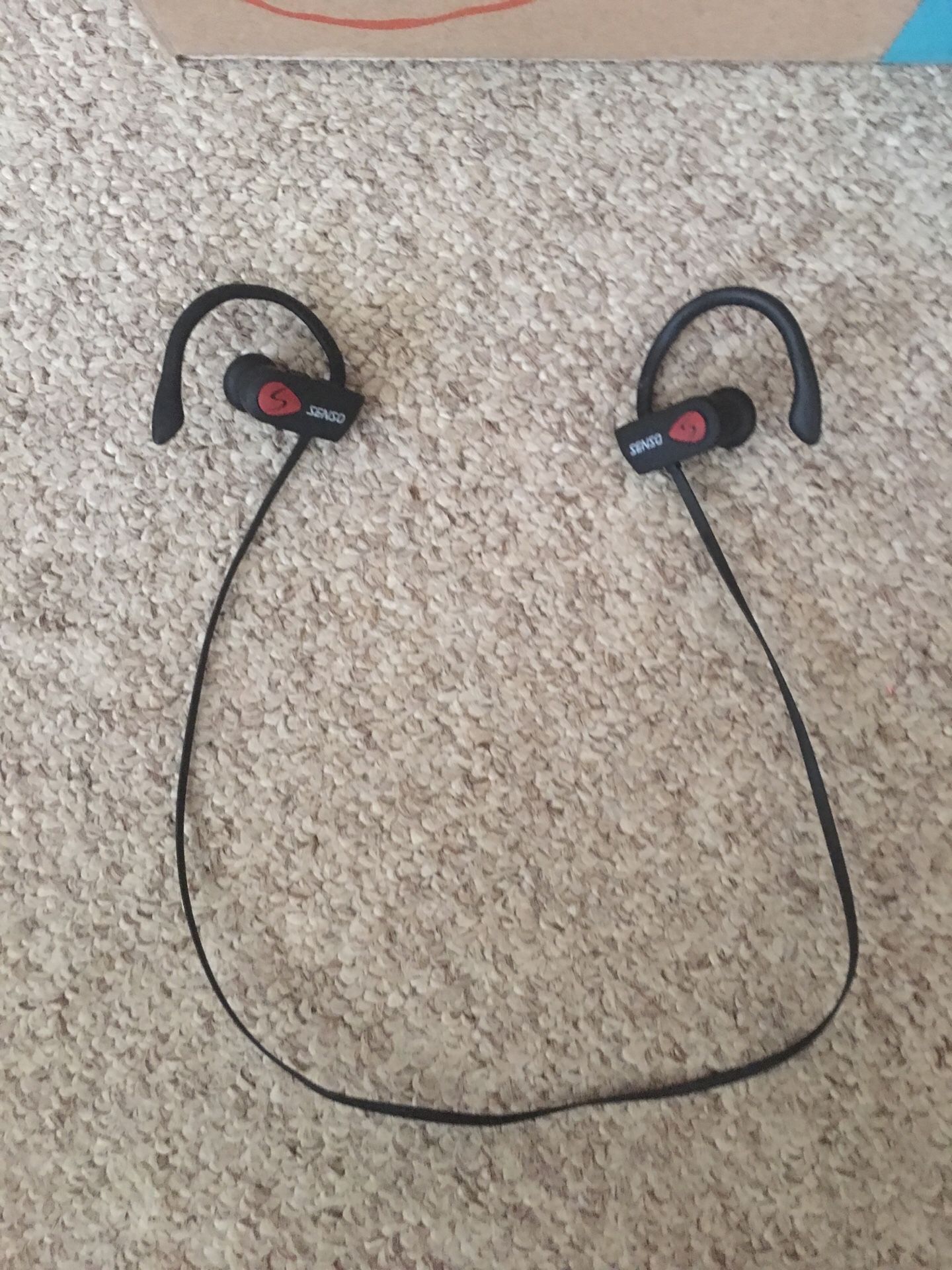 Senso Bluetooth earbuds