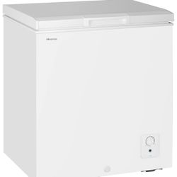 Hisense FC51D7AWD 5.1 cu. ft. Chest Freezer, White