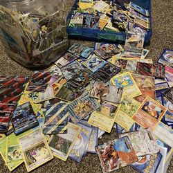 Random 10 Pokémon Cards- Chance Of VMAX/HOLO/REVERSE HOLO/GX/EX/VINTAGE/FIRST EDITION