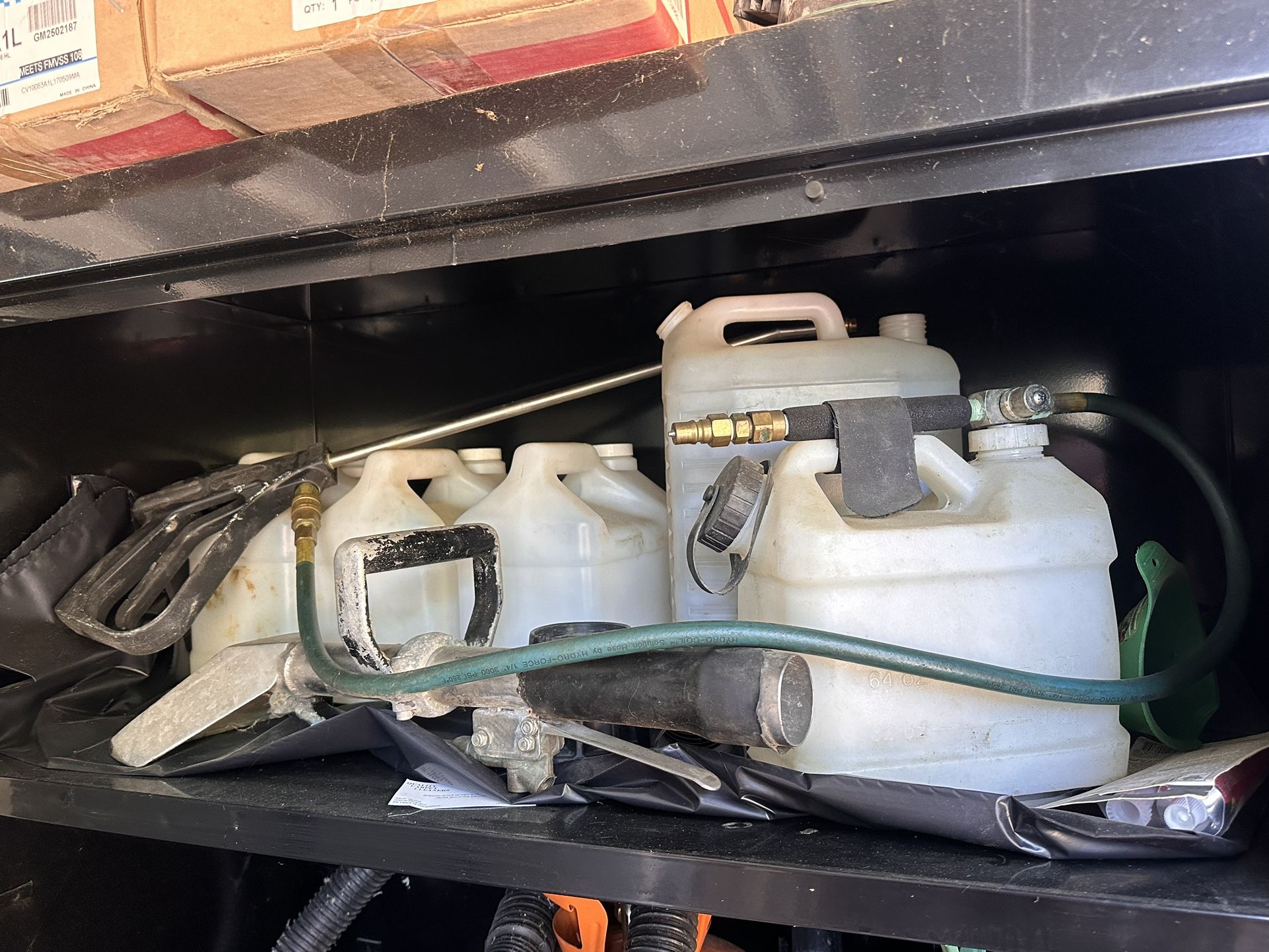 Stair Tool Adjustable Sprayer 3 Gallon Sprayer