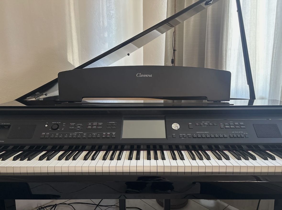 Yamaha Clavinova 