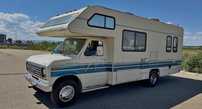 Motorhome Runs And Drives Great