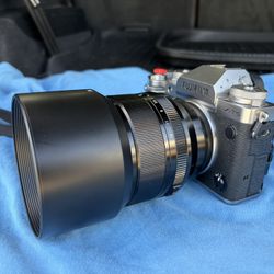 Fujifilm X-T5 + XF 56mm f/1.2 R WR Lens