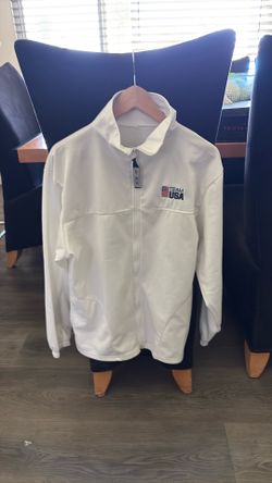 US. Committee team USA white 2 pocket zip front size Medium