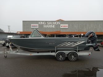 Brand New SMOKERCRAFT PHANTOM 