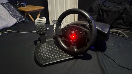 Volante y pedal /steering wheel and pedal