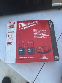Milwaukee M12 Batteries With Charger