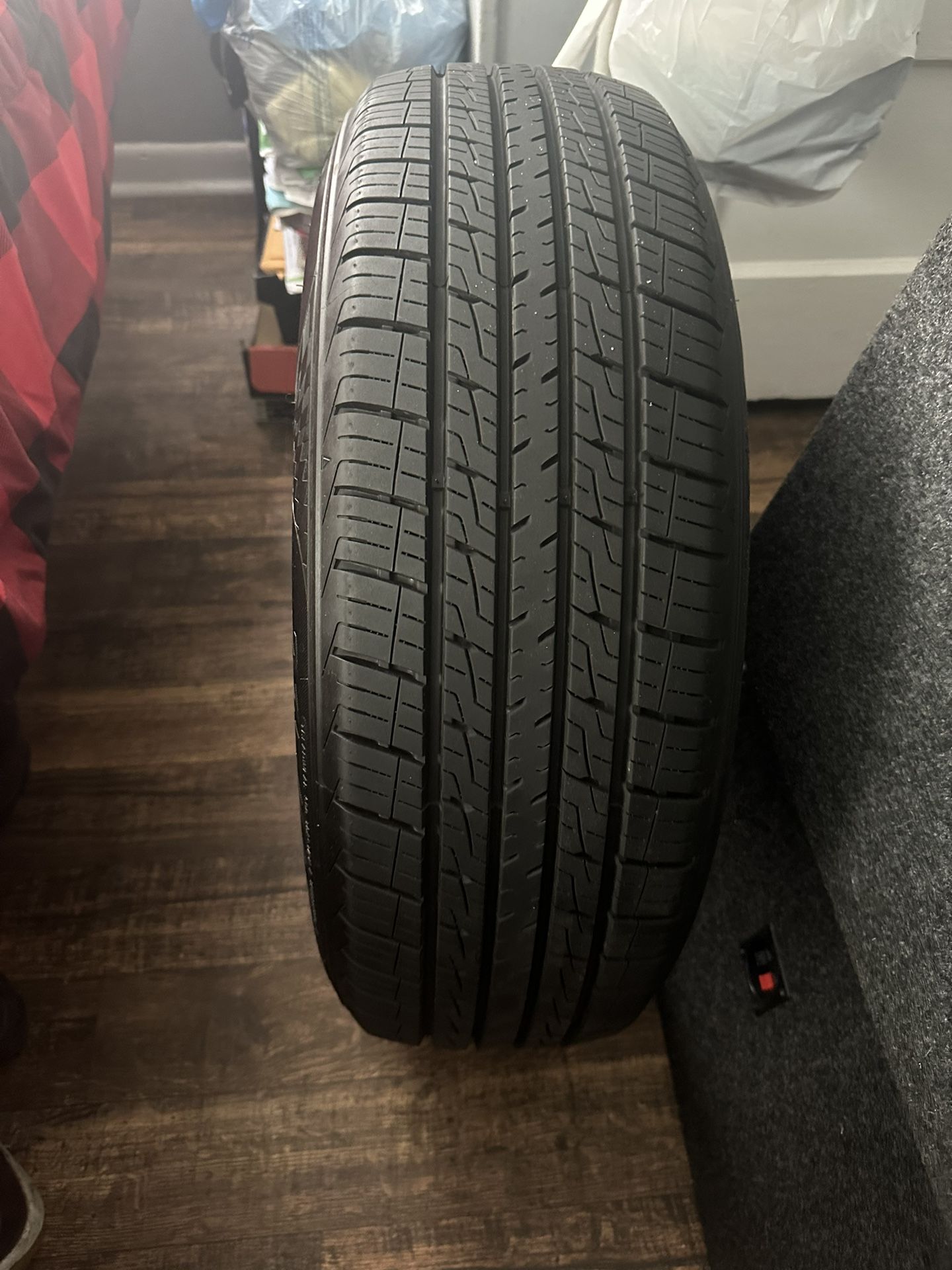 Tire 215/65/17