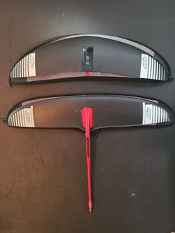 Axis Wing Board Froth 5'7 105L, Foils, 1020mm Carbon Wing, 1060 BSC (Broad Spectrum Carve) 1060, And Red Short Fuselage.