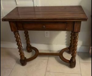 Hooker Furniture Seven Seas Jacobean Twist Leg Flip Top Writing Desk (Model 500-50-699)