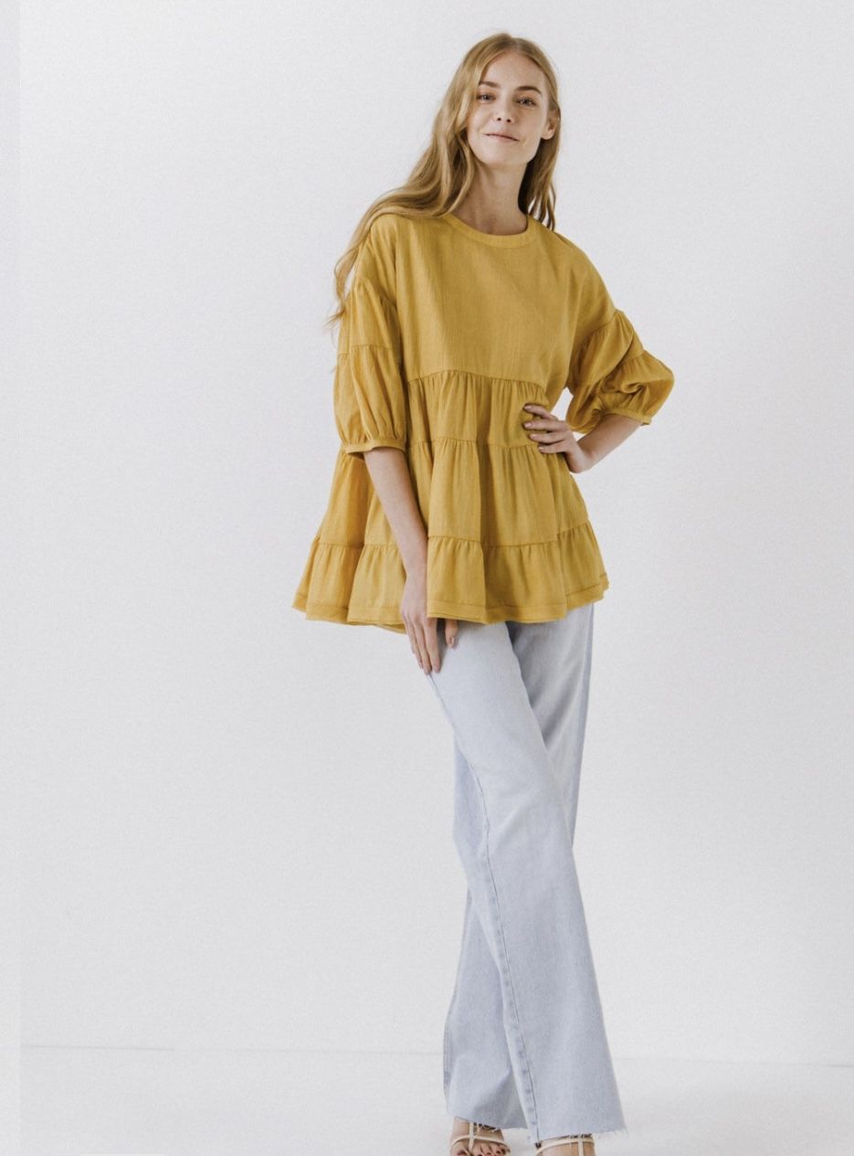 ROUND NECK TIERED FLOWY BLOUSE Womens