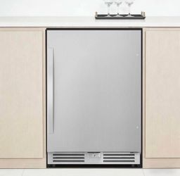23.42 in. Single Zone 220 Can Beverage Cooler w/3 Tempered Glass Shelves Built in Beer Fridge Childproof Lock in Silver
