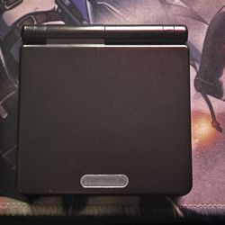 Gameboy advanced SP Like New +extra