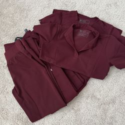 4 sets (3 different style to choose from)  Pants: 2 Yola skinny XXS petite, 1 jogger XXS petite, 1 basic Livingston XXS petite  Tops: 2 Catrina One po