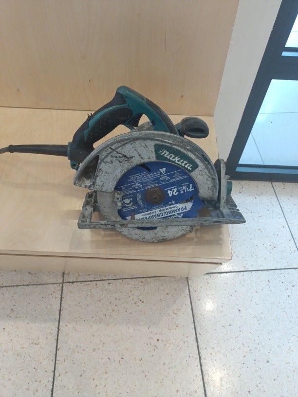 Makita
