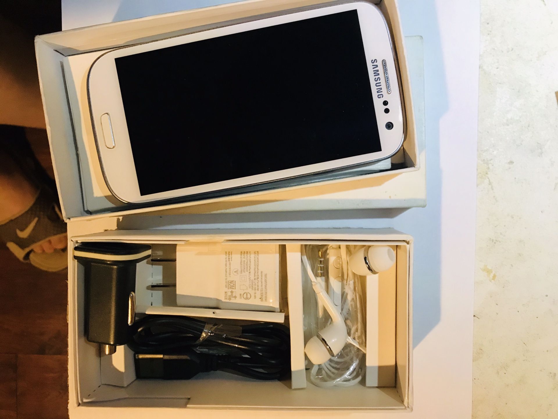 Samsung galaxy s3. 👍🏻Smart phone unlock