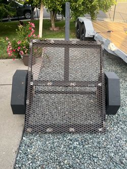 Small trailer for farm use