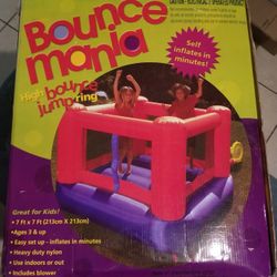 Bounce Mania 7' x 7' Inflatable Jumping Ring