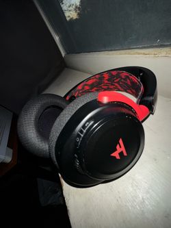 Arctis Nova 7 (FaZe Edition)