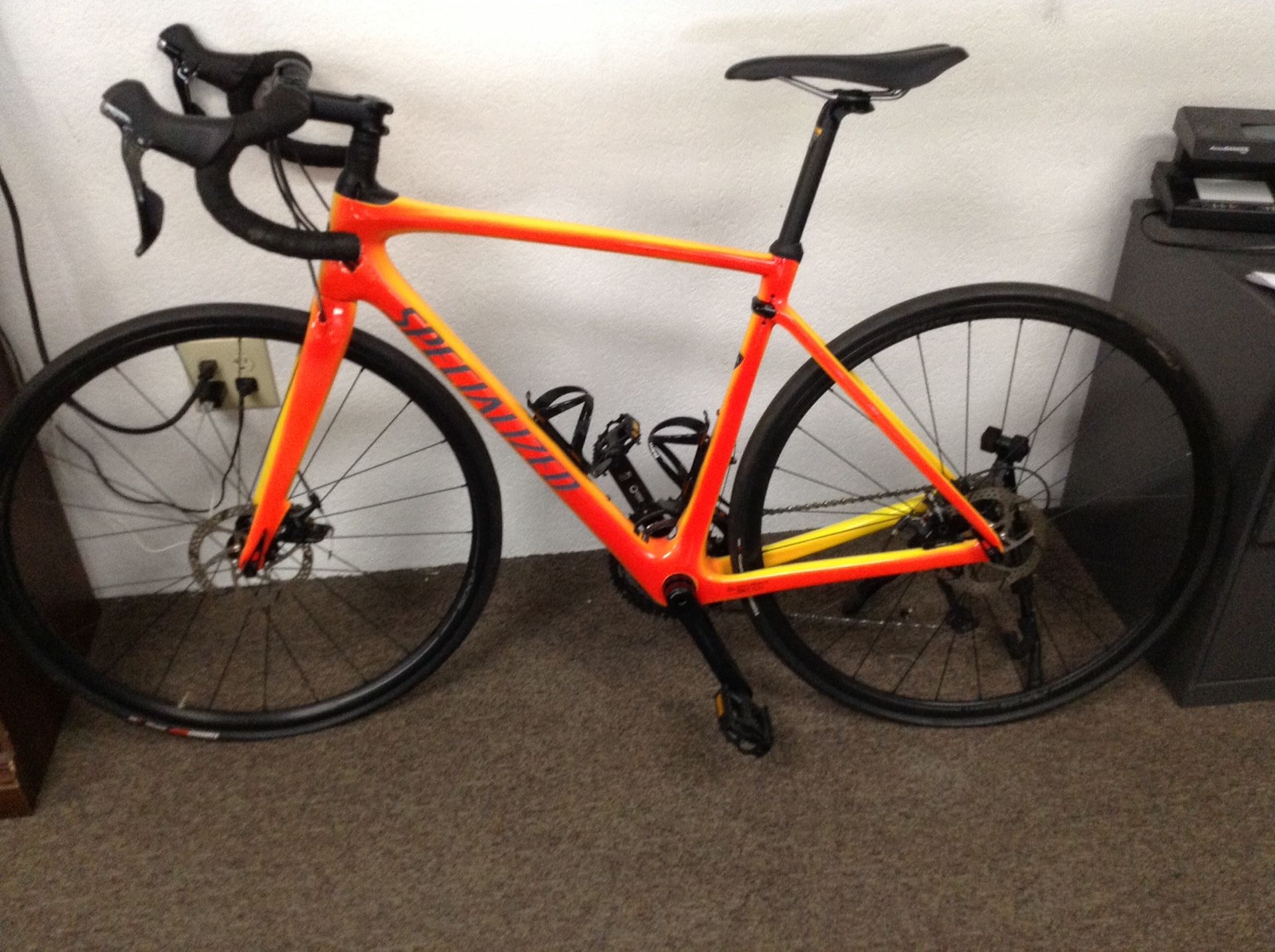 Reduced Specialized Roubaix sport orange 2017 size 54 22speed road bike some dings 11091127254