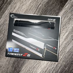 G.SKILL Trident Z5 Series 32GB (2 x 16GB) 288-Pin DDR5 SDRAM 6000 CL40 RAM