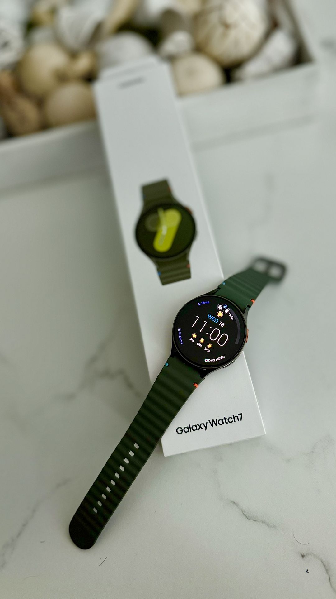 Samsung Galaxy Watch 7 (Cellular Compatible)