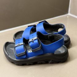 Birkenstock Kids Mogami Sandals, Navy blue, Toddler size 6
