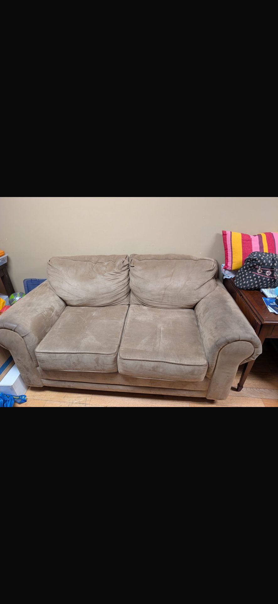 65*36 brown couch