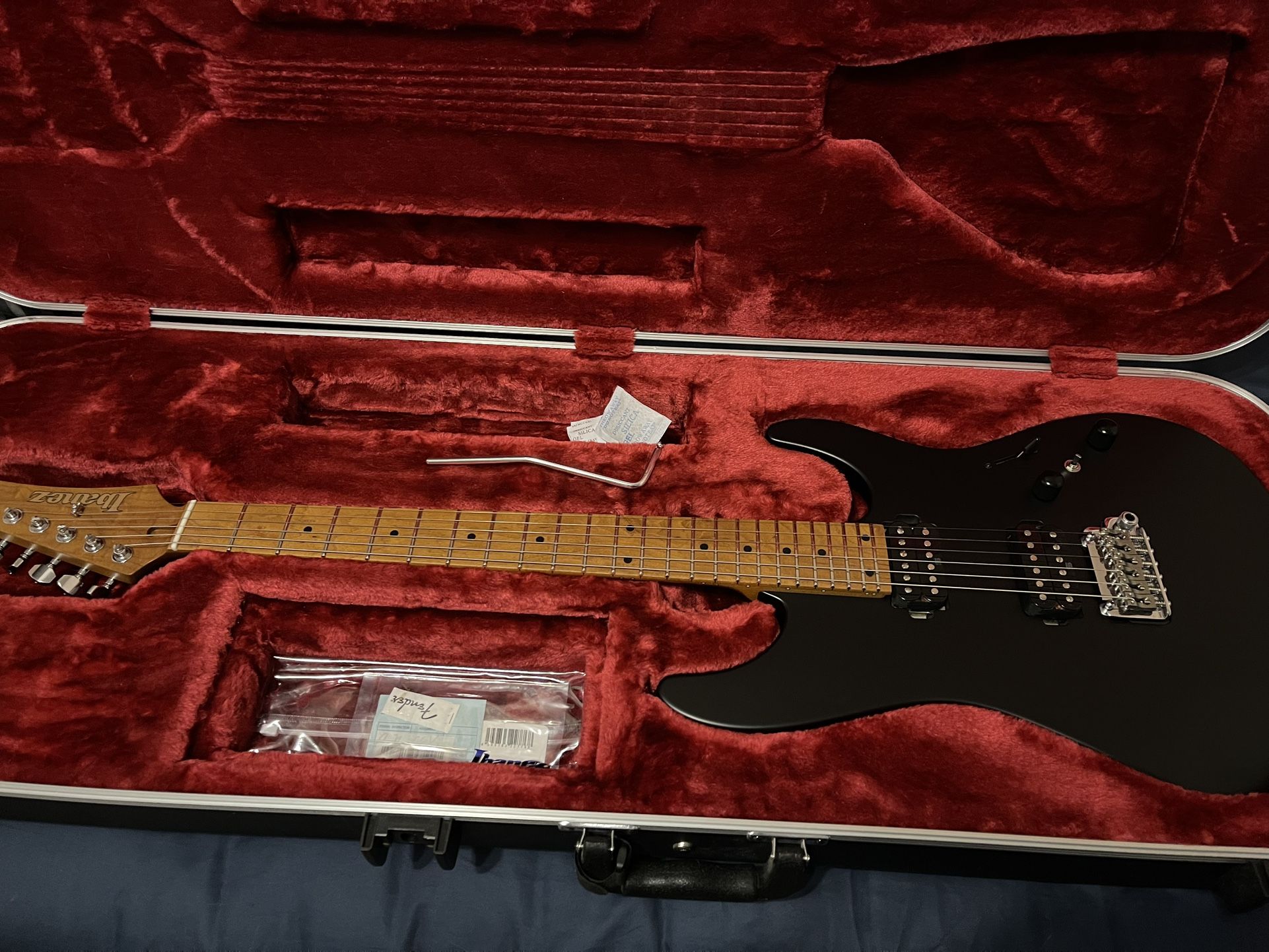 Ibanez AZ2402 Prestige