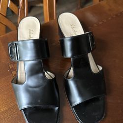 Salvatore Ferragamo Leather Classic Sandals Sz 9A