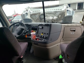 freightliner cascadia 2016