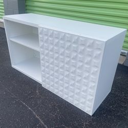 Nice Modern Dresser/entertainment Center