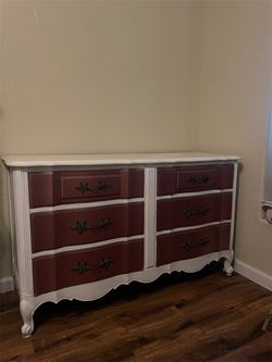 French Provincial 6-Drawer Dresser