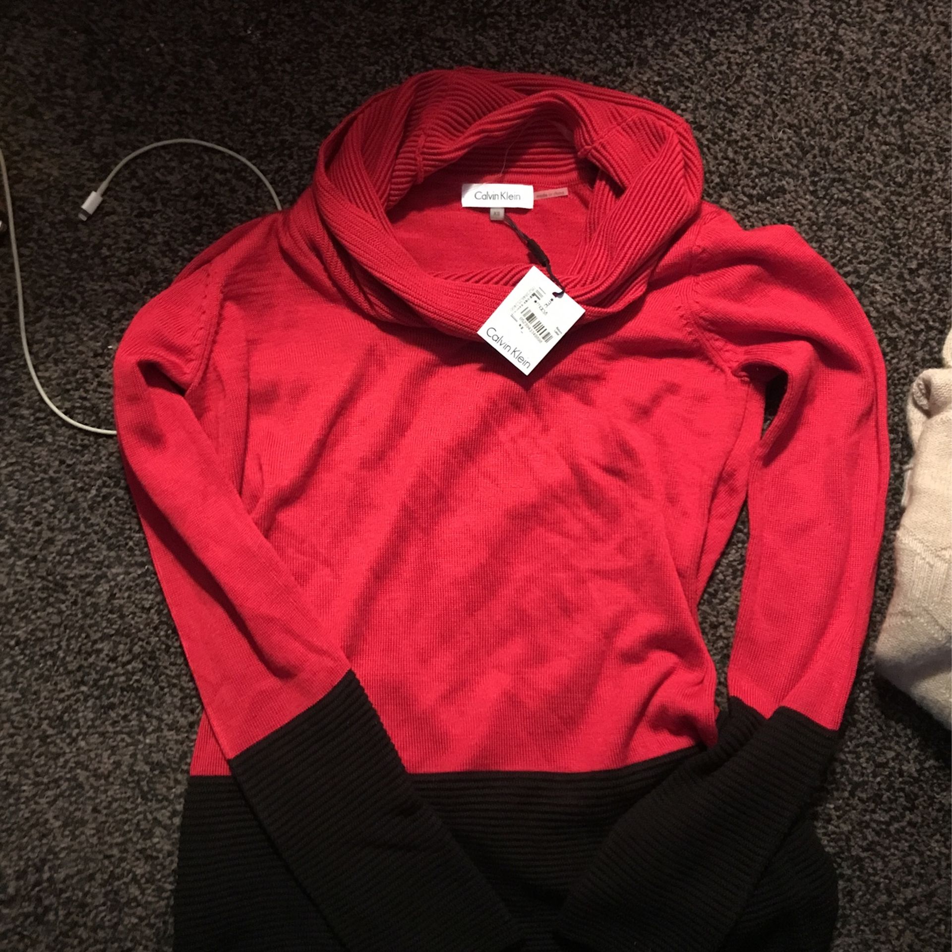 New Calvin Klein Size Small for Sale in Cleveland, OH - OfferUp New Calvin Klein Size Small for Sale in Cleveland, OH - OfferUp
