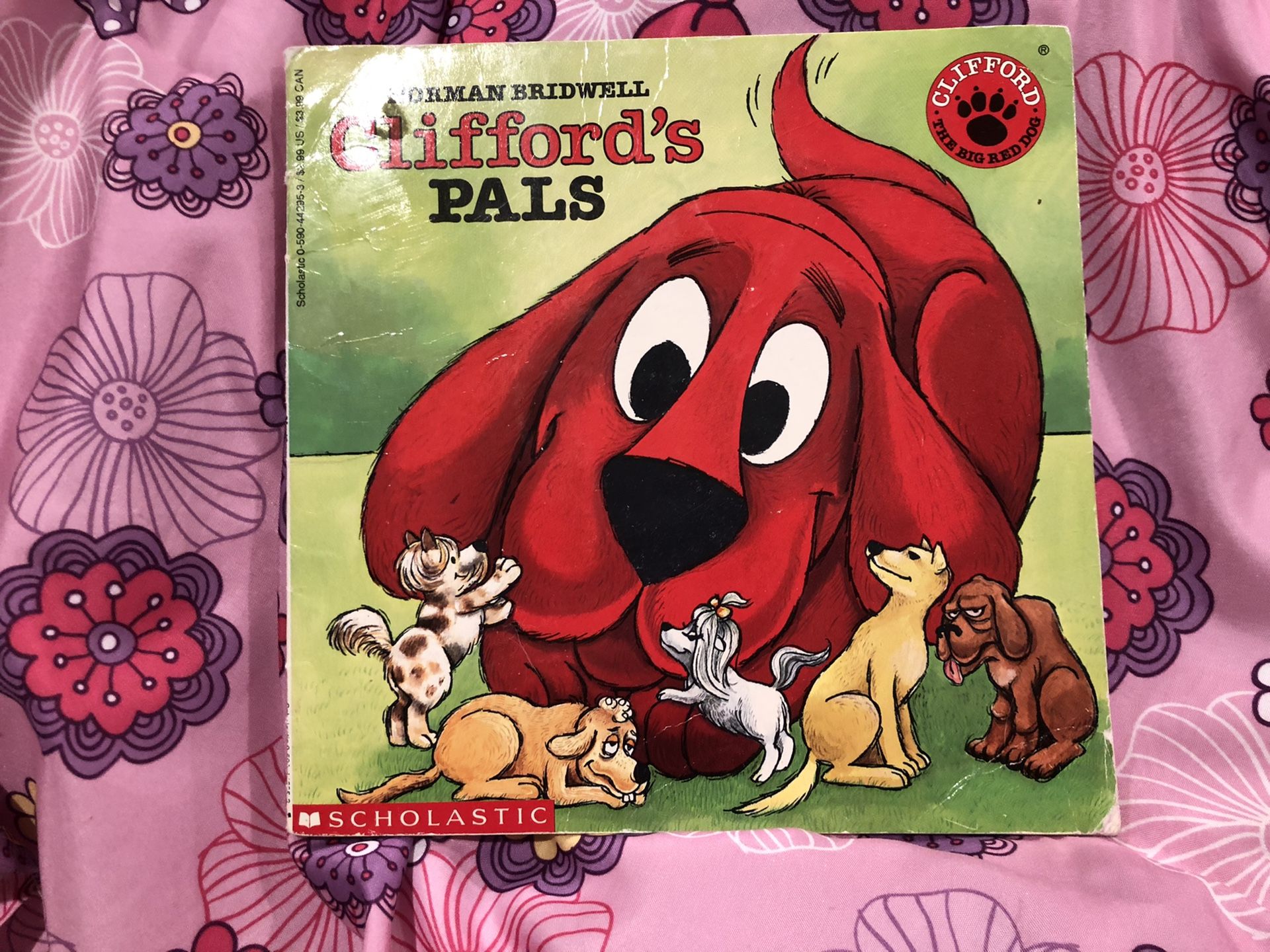 Clifford Pals scholastic book - vintage children book sale! Clifford the big red dog ! Free gift with purchase!