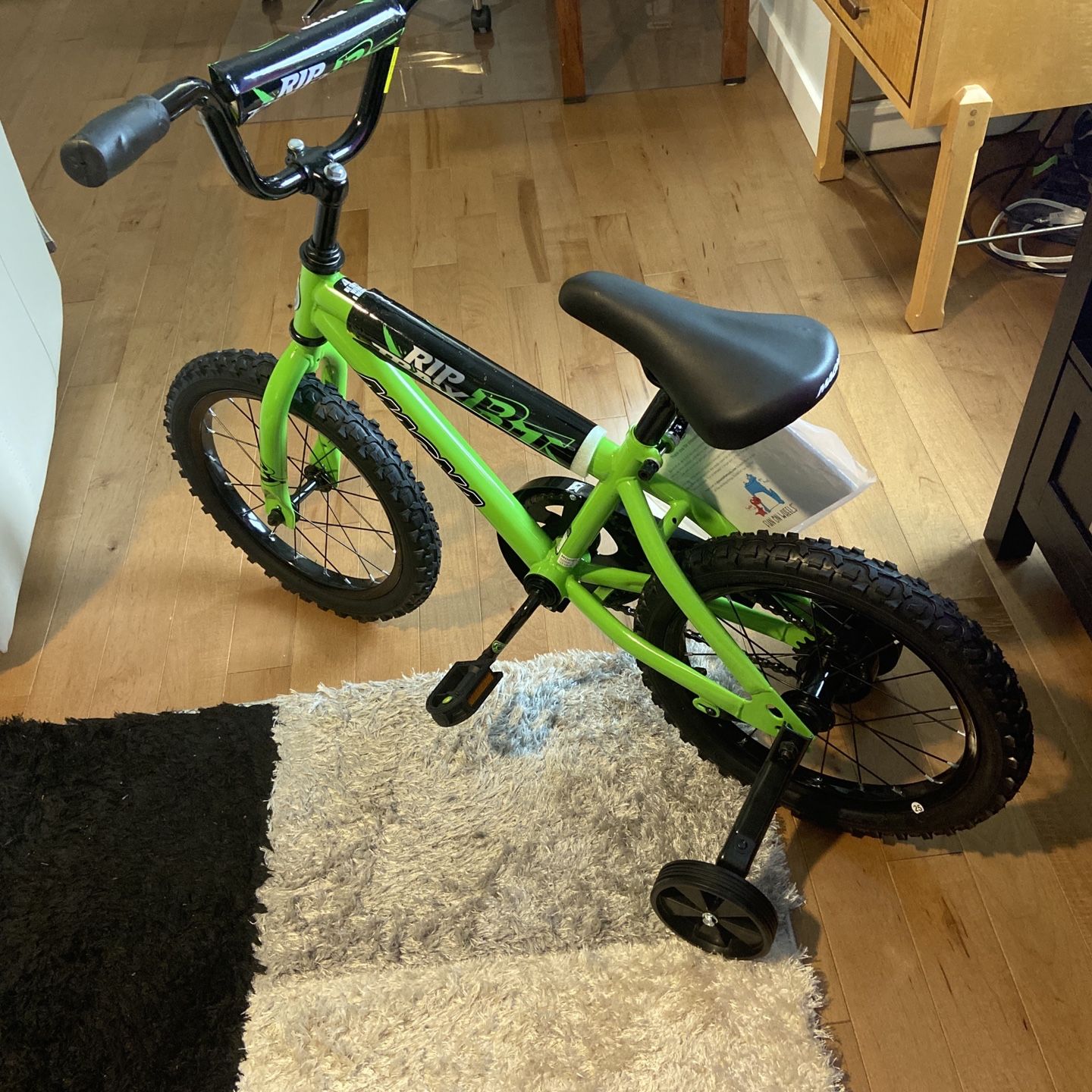 Magna rip traxx 16 bike hotsell
