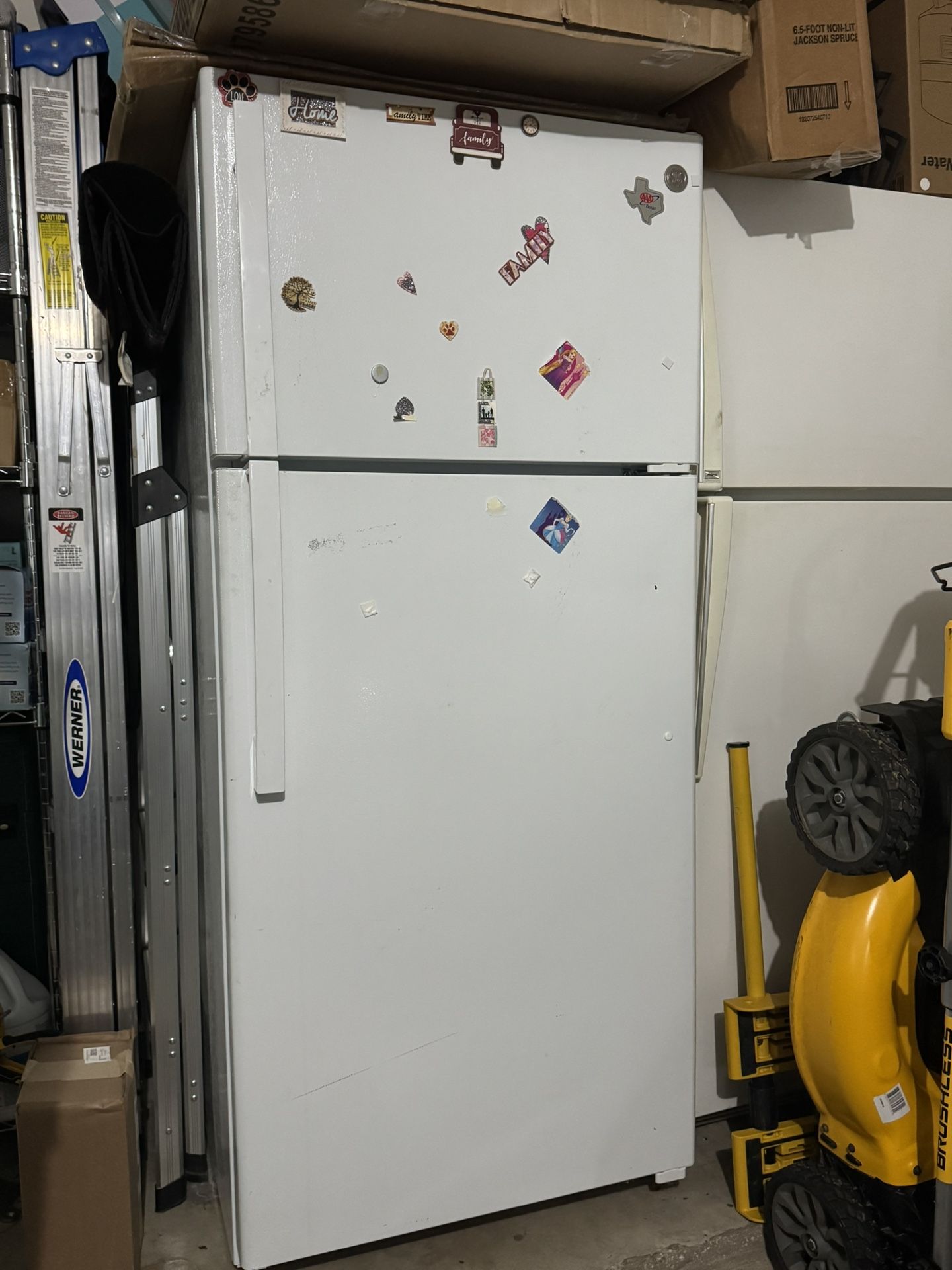 General Electric Refrigerator 