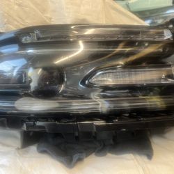 2015-22 DODGE CHARGER RIGHT HEADLIGHT HALOGEN 