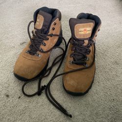 Size 11 Sturdy Leather Work Winter Boots