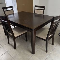 Dining Room Table Brown With 4 Chairs 