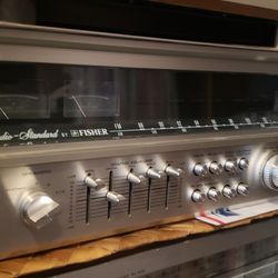 Vintage Fisher receiver 75 W per channel sounds great built-in equalizer $325