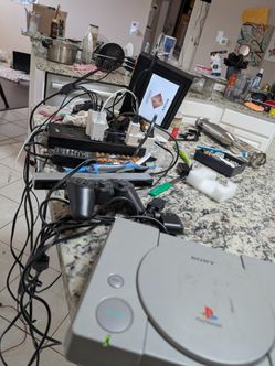 PlayStation 1 +1 controller+ 5 games TESTING AVAILABLE in front of you