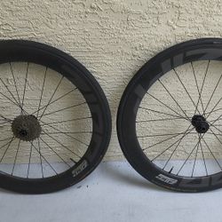 Zipp 404 Firecrest + Schwalbe Pro 25mm + Ultegra