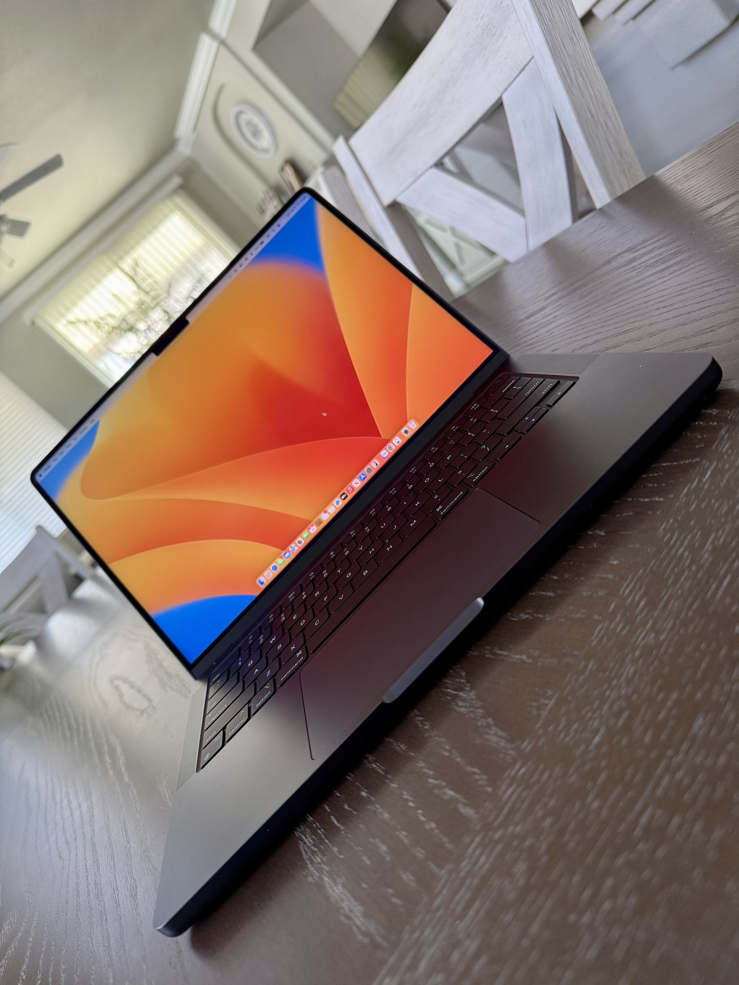 Apple MacBook 14-inch M4 Pro Chip, 1TB Ssd, 24Gb Ram! Unbend Full Pro Chip With 14cpu/20gpu Cores!!